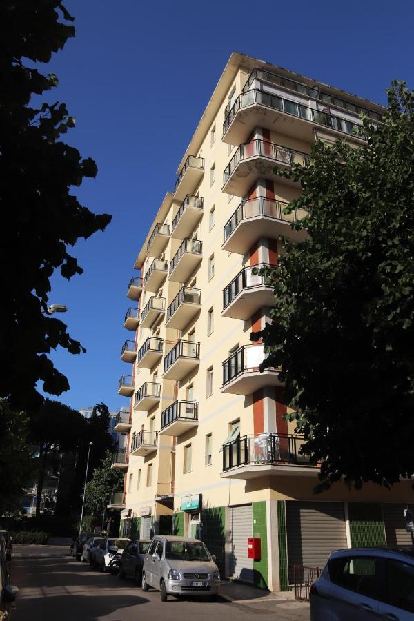 Cimarosa 5 Appartement Follonica Buitenkant foto